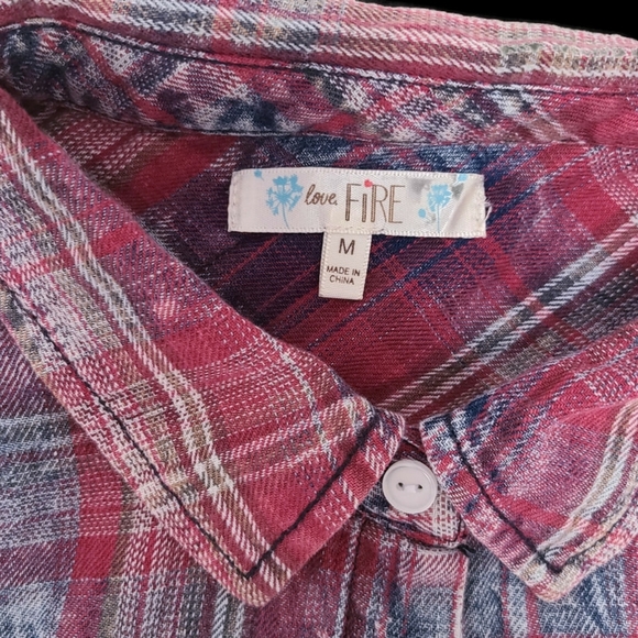 love, FIRE Medium Pink Blue Plaid Button Up Shirt Top - Picture 4 of 6